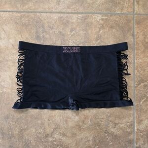Black | XOXO | Side Slit Seamless Boyshort